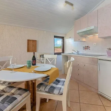 Yellow Apartment *